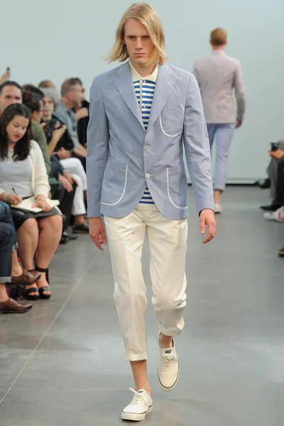 Look 38